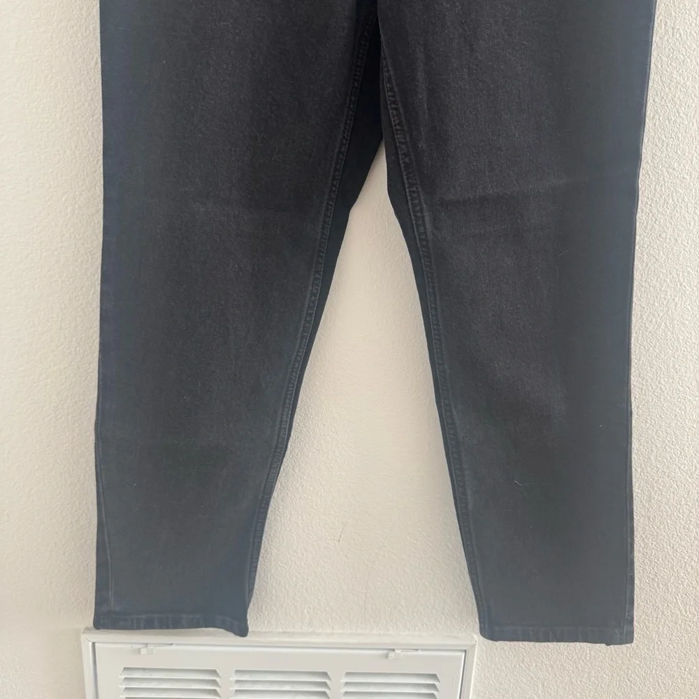 Everlane The 90's Curvy Cheeky Crop Jean in Washed Black Size: 26, NWT